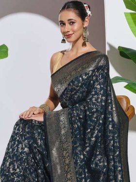 Woven Design Zari Saree With Blouse Piece