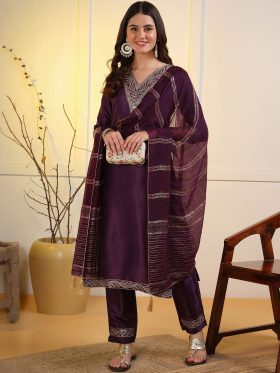 Women Ethnic Motifs Embroidered Thread Work Kurta with Trousers & Dupatta